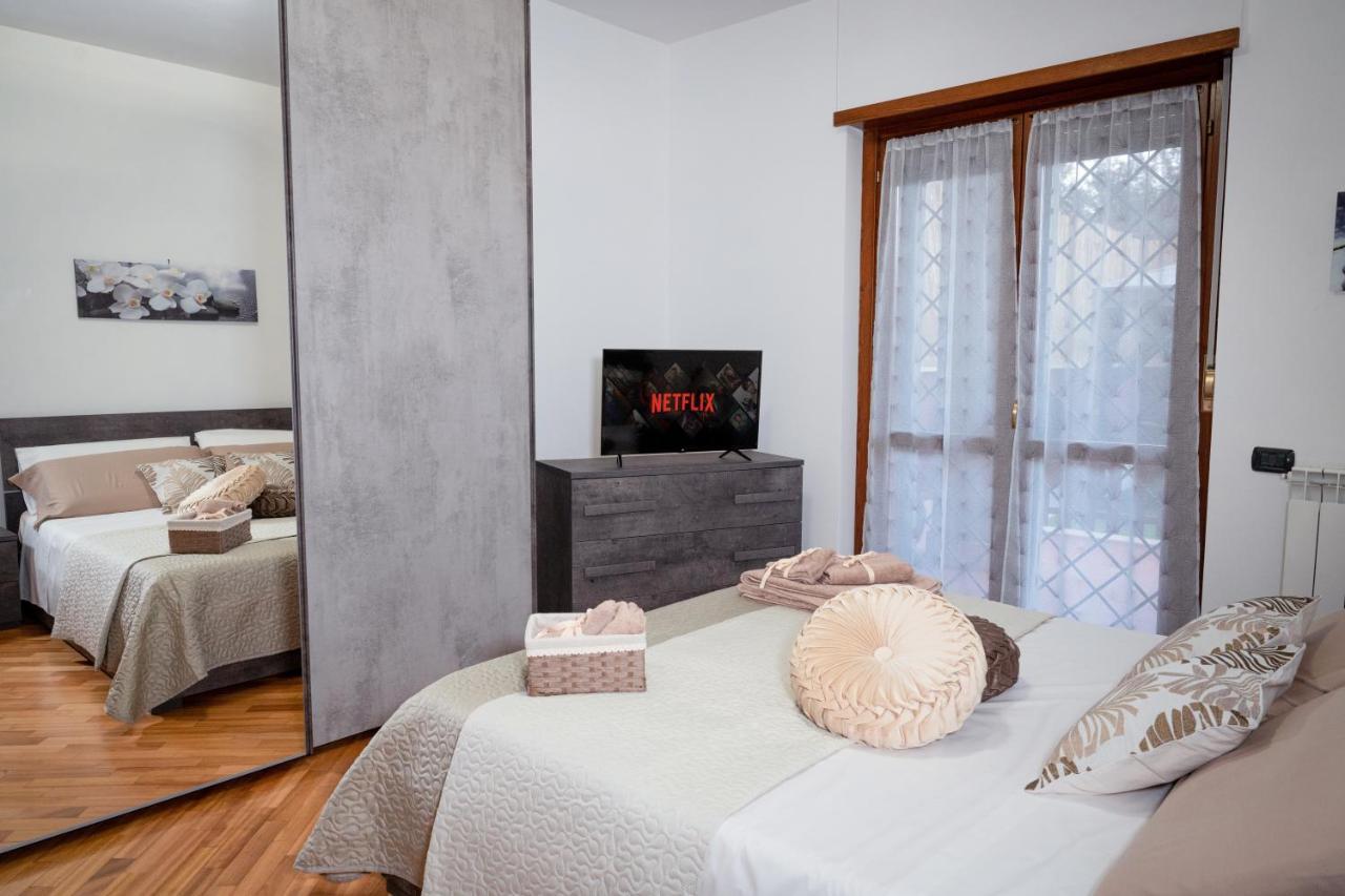 Suite Leonardo Relax Φιουμιτσίνο Εξωτερικό φωτογραφία
